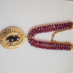 stone necklace very suitable for any occasion